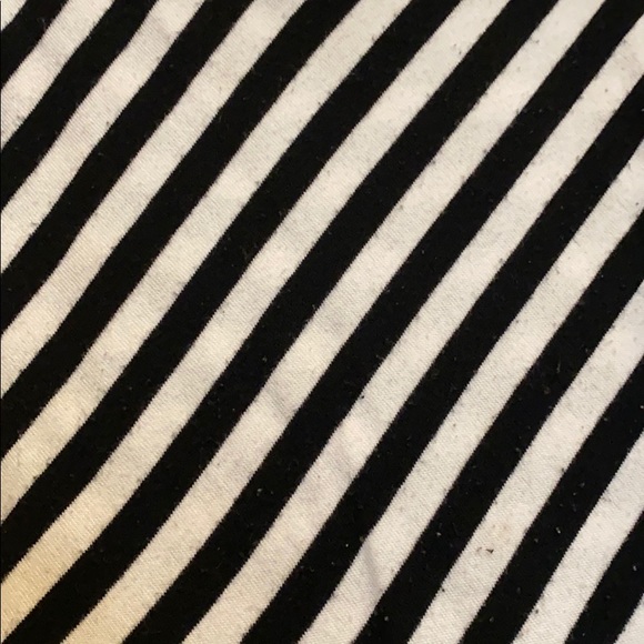 🎀2/$8🎀 Cute short sleeve dress - Picture 4 of 6